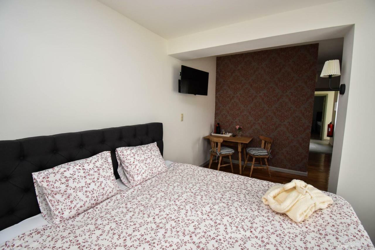B&B De Bloesem Hoeselt ภายนอก รูปภาพ