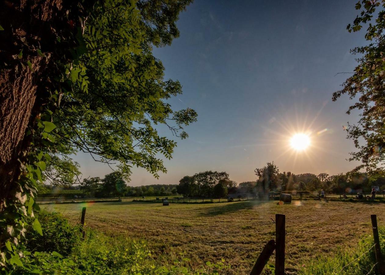 B&B De Bloesem Hoeselt ภายนอก รูปภาพ