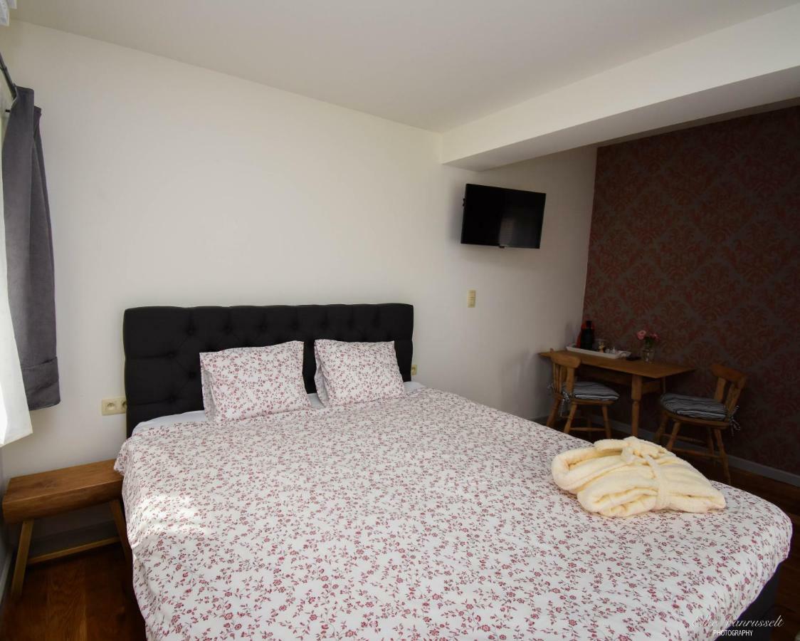 B&B De Bloesem Hoeselt ภายนอก รูปภาพ